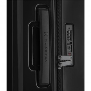 Airox Medium Hardside Case