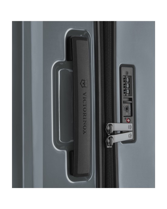 Airox Medium Hardside Case Silver